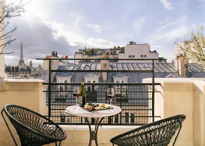 Sonder Atala Champs-Élysées